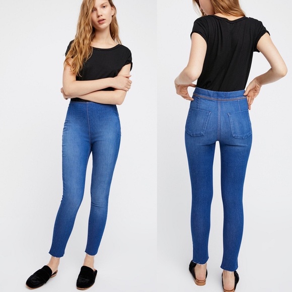 Free People Denim - Free People Easy Goes it  Denim Leggings Size 24